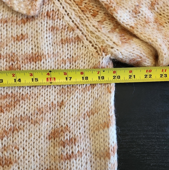 Vintage Handmade Peach Cardigan Sweater Cottagecore Academia Winter Preppy 90s - Picture 7 of 9